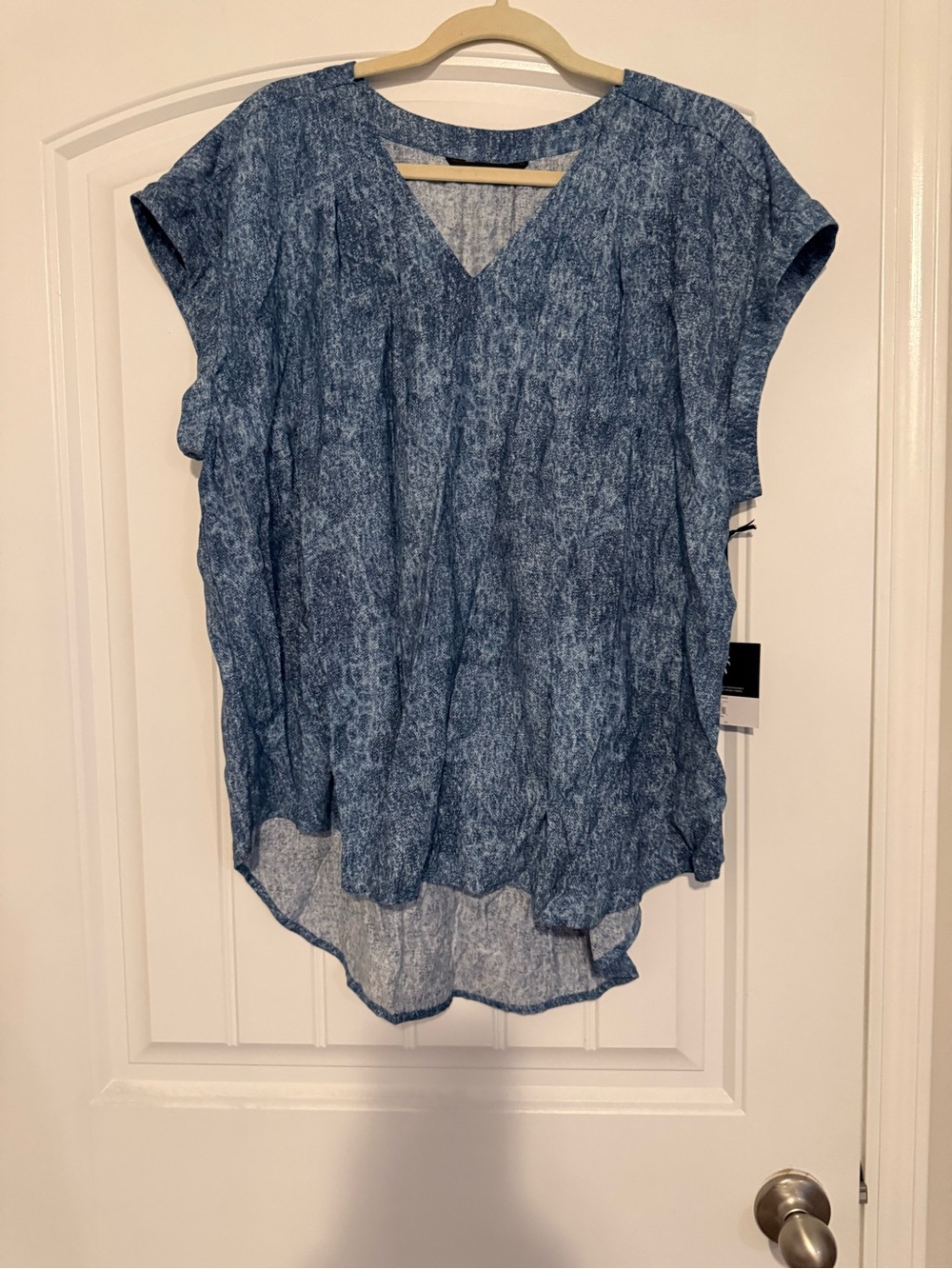 Simply Vera Vera Wang Blue Textured V-Neck Tunic